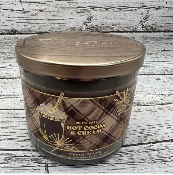 NEW Bath & Body Works 3 Wick Candle ~ Hot Coco & Cream * - Picture 1 of 8